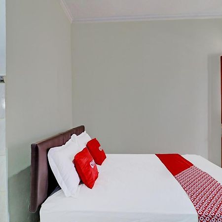 Oyo 91933 Puri Gana Residence デンパサール エクステリア 写真