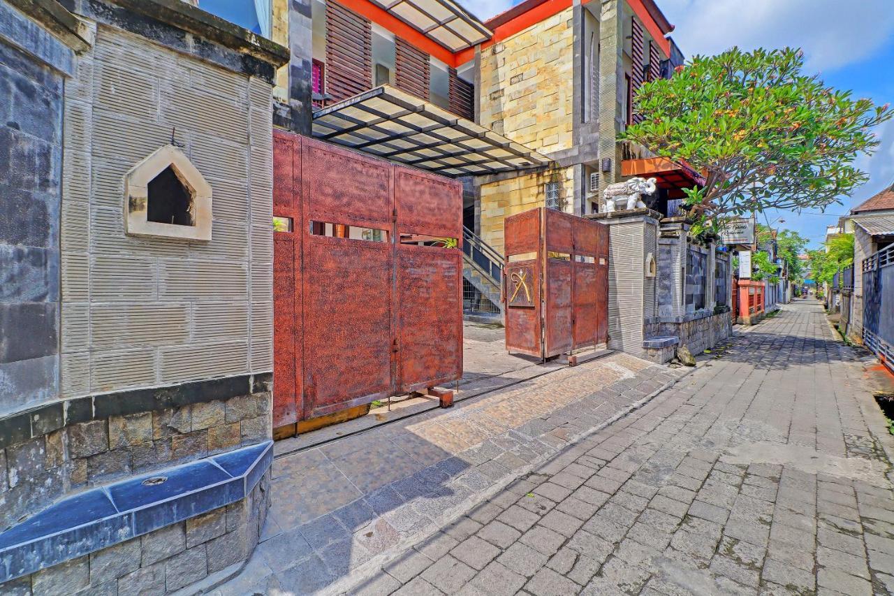 Oyo 91933 Puri Gana Residence デンパサール エクステリア 写真